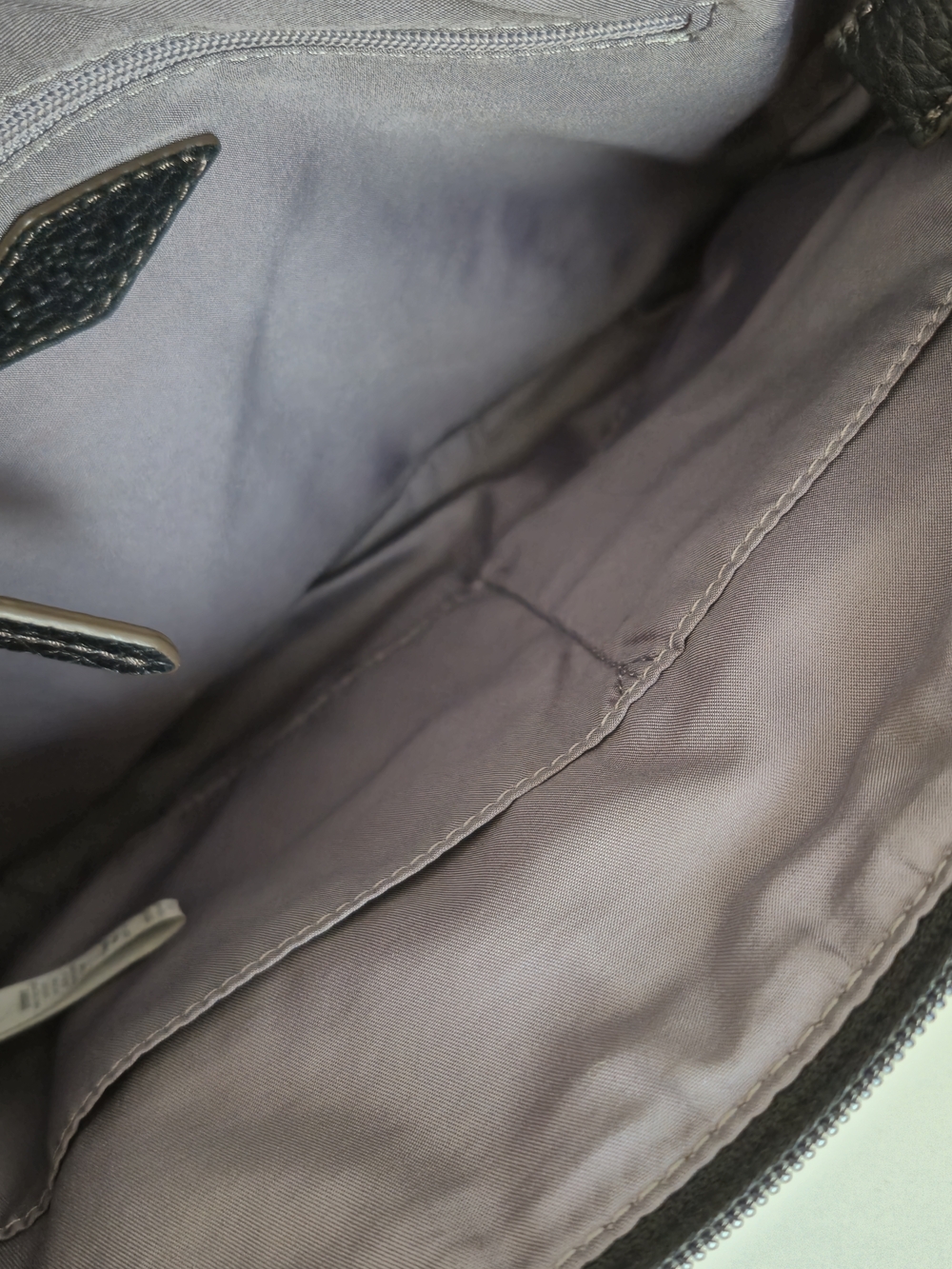 Minimalist Fossil Black Pebbled Leather Crossbody Bag - Picture 8 of 11